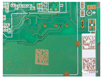 PCB工業(yè)讀碼器識讀變形二維碼
